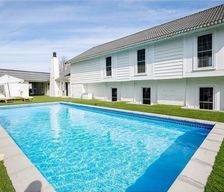 United States Kansas Lawrence vacation rental compare prices direct by owner 36125030