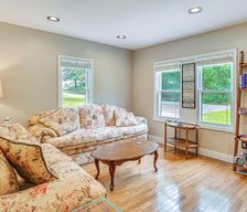 United States Kentucky Murray vacation rental compare prices direct by owner 36038059