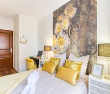 France Val-de-Marne Fontenay-sous-Bois vacation rental compare prices direct by owner 35518249