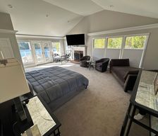 United States New York Centerport vacation rental compare prices direct by owner 35639678