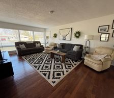 United States Minnesota East Grand Forks vacation rental compare prices direct by owner 36643313
