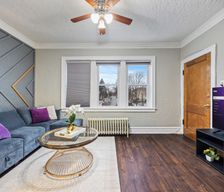 United States Illinois Berwyn vacation rental compare prices direct by owner 33266888