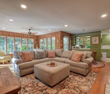 United States South Carolina Spartanburg vacation rental compare prices direct by owner 34870211