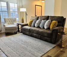 United States Kansas Lawrence vacation rental compare prices direct by owner 34913385