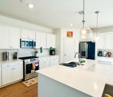 United States California Visalia vacation rental compare prices direct by owner 34912764