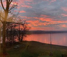 United States New York Penn Yan vacation rental compare prices direct by owner 34916526