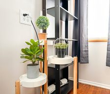 United States California Visalia vacation rental compare prices direct by owner 32834576