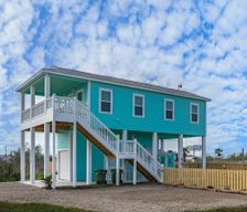 United States Texas Crystal Beach vacation rental compare prices direct by owner 33692735