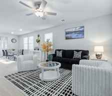 United States Texas Conroe vacation rental compare prices direct by owner 36668153