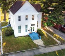 United States Indiana Evansville vacation rental compare prices direct by owner 36524358