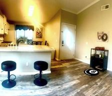 United States California Visalia vacation rental compare prices direct by owner 9611483