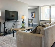 United States Indiana Fort Wayne vacation rental compare prices direct by owner 36852071