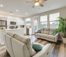 United States California Visalia vacation rental compare prices direct by owner 36282357