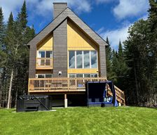 Canada Quebec Sainte-Lucie-des-Laurentides vacation rental compare prices direct by owner 36522667