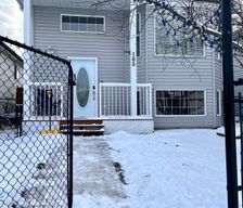 Canada Alberta Fort McMurray vacation rental compare prices direct by owner 36479033