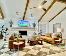 United States Texas Conroe vacation rental compare prices direct by owner 36668171