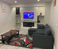 Canada Alberta Edmonton vacation rental compare prices direct by owner 36474718