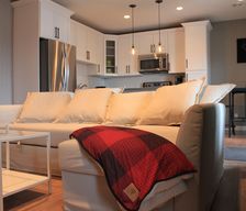 Canada Alberta Cochrane vacation rental compare prices direct by owner 3373995