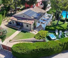 Italy Abruzzo Città Sant'Angelo vacation rental compare prices direct by owner 4366279