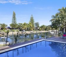 Australia QLD Broadbeach Waters vacation rental compare prices direct by owner 11513960