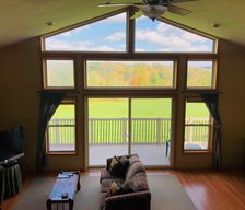 United States New York Lafayette vacation rental compare prices direct by owner 550125