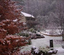 Australia VIC Harrietville vacation rental compare prices direct by owner 10264090
