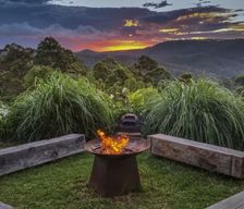 Australia QLD Wongawallan vacation rental compare prices direct by owner 10260305