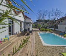 France Provence-Alpes-Côte-D’Azur Charleval vacation rental compare prices direct by owner 4397392
