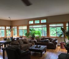United States New York Woodstock vacation rental compare prices direct by owner 304406
