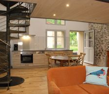 France Auvergne-Rhône-Alpes Châteldon vacation rental compare prices direct by owner 4060197
