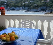 Italy Lazio Ponza vacation rental compare prices direct by owner 4115462