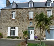 France Bretagne Saint-Broladre vacation rental compare prices direct by owner 4646706