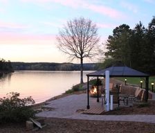 United States South Carolina Seneca vacation rental compare prices direct by owner 495402