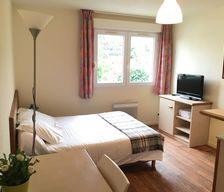France Auvergne-Rhône-Alpes Royat vacation rental compare prices direct by owner 4417260