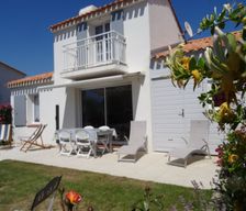 France Pays De La Loire Bretignolles-sur-Mer vacation rental compare prices direct by owner 4006452