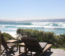 Australia NSW Boomerang Beach, Pacific Palms vacation rental compare prices direct by owner 10151410