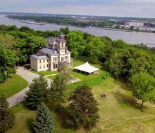 United States Iowa Davenport vacation rental compare prices direct by owner 2733048