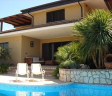 Italy Calabria Briatico vacation rental compare prices direct by owner 6594440