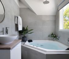 Australia VIC Daylesford vacation rental compare prices direct by owner 19864452