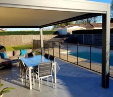 France Nouvelle-Aquitaine Izon vacation rental compare prices direct by owner 4713302