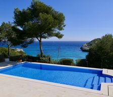 Spain PM Cala Mendia vacation rental compare prices direct by owner 4553684