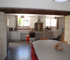 France Pays De La Loire Le Puy-Notre-Dame vacation rental compare prices direct by owner 4210395