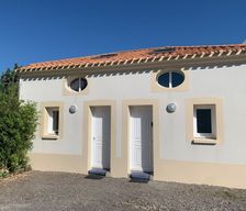 France Pays De La Loire Château-D'olonne vacation rental compare prices direct by owner 5486190
