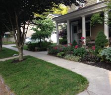 United States New York Saratoga Springs vacation rental compare prices direct by owner 606231