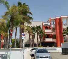 Italy Puglia Gallipoli Baia Verde vacation rental compare prices direct by owner 6200308