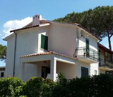 Italy Campania Cellole località Baia Domizia vacation rental compare prices direct by owner 4636961