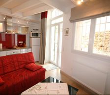 France Provence-Alpes-Côte-D’Azur Salon-De-Provence vacation rental compare prices direct by owner 4210911