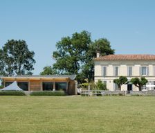 France Nouvelle-Aquitaine Montpellier-de-Médillan vacation rental compare prices direct by owner 6741055