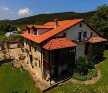 Spain Cantabria Bárcena de Cicero vacation rental compare prices direct by owner 4912954