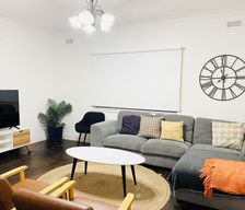 Australia VIC St Albans vacation rental compare prices direct by owner 29865765